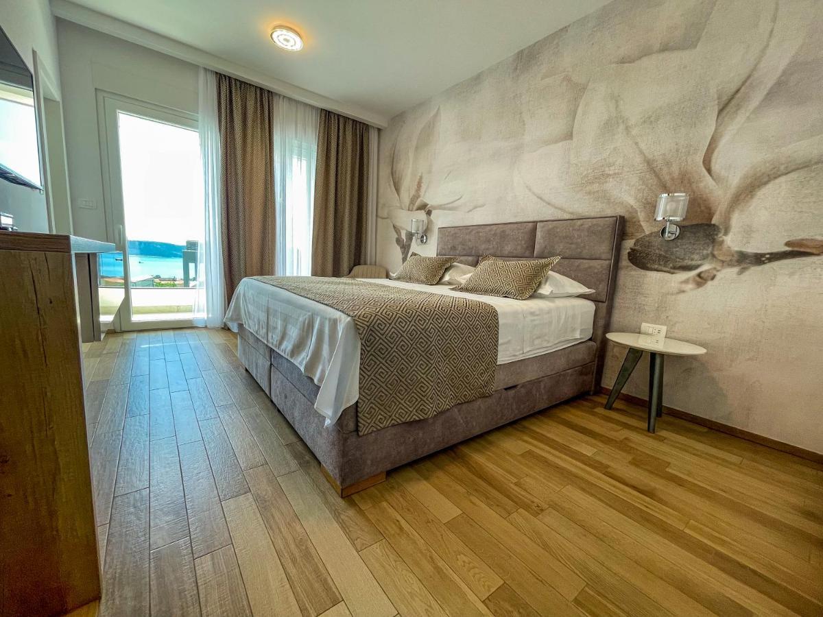 Luxurious Villa Meri Kastela Ngoại thất bức ảnh